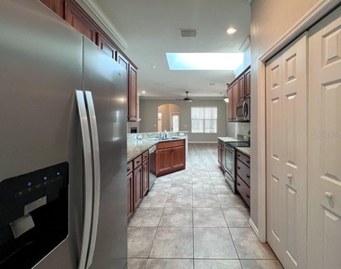 7509 Sw 86th Way - Photo Thumbnail 4