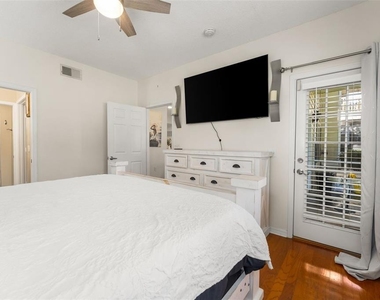 10000 Sw 52nd Avenue - Photo Thumbnail 14
