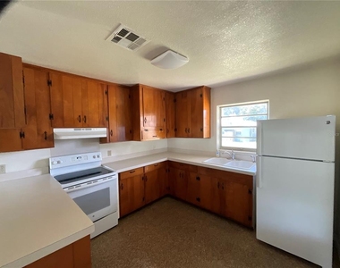 12455 Se 138th Avenue - Photo Thumbnail 2