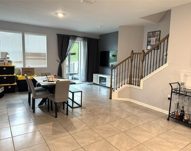 103 Redbud Road - Photo Thumbnail 10