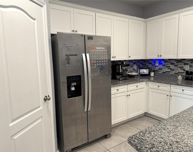 103 Redbud Road - Photo Thumbnail 7