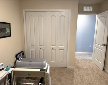 103 Redbud Road - Photo Thumbnail 15
