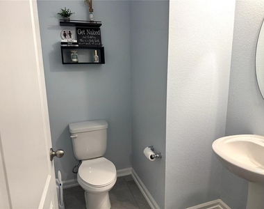 103 Redbud Road - Photo Thumbnail 4