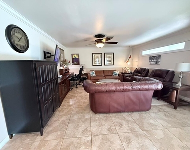 1166 Waterside Street - Photo Thumbnail 8