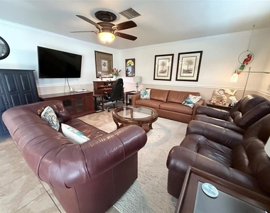 1166 Waterside Street - Photo Thumbnail 9