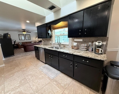 1166 Waterside Street - Photo Thumbnail 2