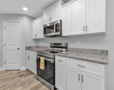14516 San Domingo Boulevard - Photo Thumbnail 5