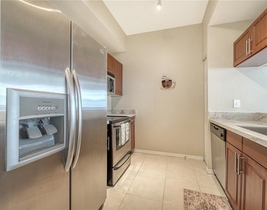 1064 N Tamiami Trail - Photo Thumbnail 10