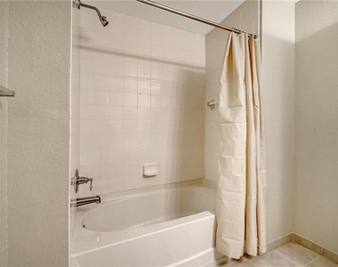 1064 N Tamiami Trail - Photo Thumbnail 18