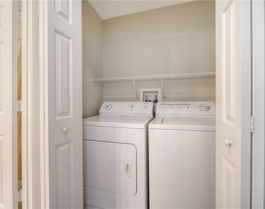 1064 N Tamiami Trail - Photo Thumbnail 19