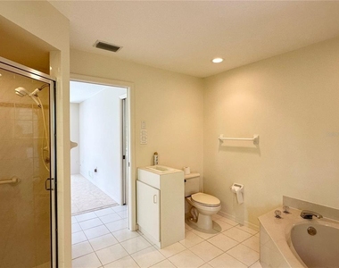 5024 Southern Pine Circle - Photo Thumbnail 38