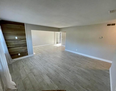 1277 Seminole Street - Photo Thumbnail 2