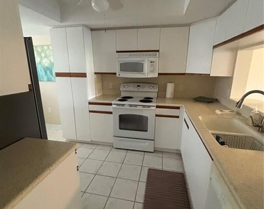 6507 Stone River Road - Photo Thumbnail 12