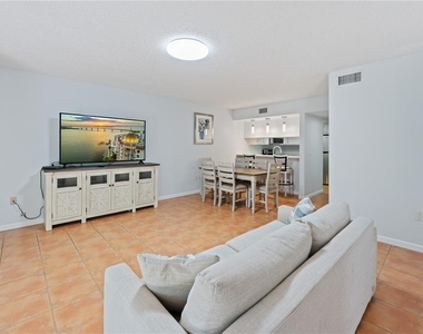 4574 Ringwood Meadow - Photo Thumbnail 15