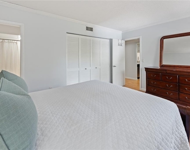 4574 Ringwood Meadow - Photo Thumbnail 6