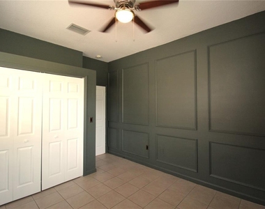 5635 Spanish Point Court - Photo Thumbnail 13