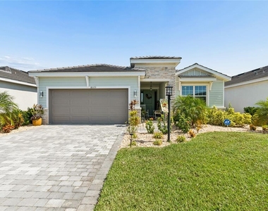 18123 Gulf Ranch Place - Photo Thumbnail 3