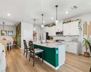 18123 Gulf Ranch Place - Photo Thumbnail 11