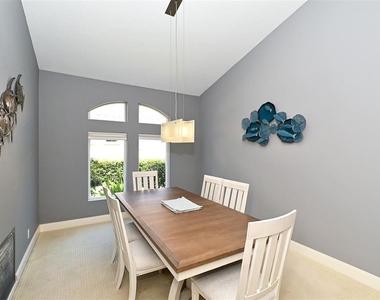 7131 Kensington Court - Photo Thumbnail 10