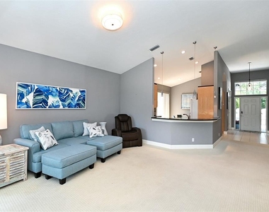 7131 Kensington Court - Photo Thumbnail 9