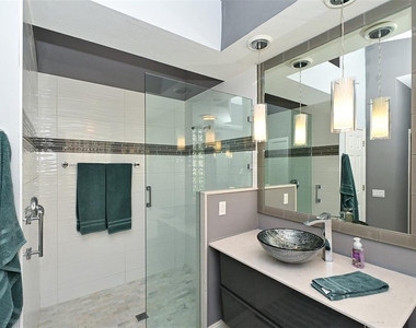 7131 Kensington Court - Photo Thumbnail 24