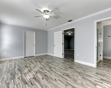 1106 Southern Pine Lane - Photo Thumbnail 17