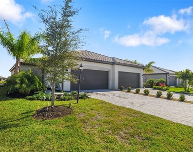 5429 Mystic Water Cove - Photo Thumbnail 8