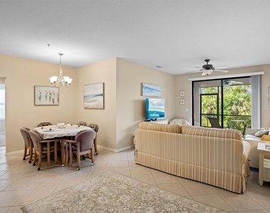 7244 Hamilton Road - Photo Thumbnail 3