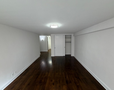 East 56th Street - Photo Thumbnail 1