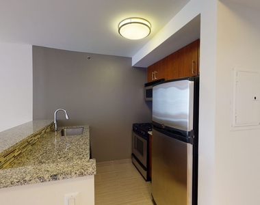 120 W. 21st - Photo Thumbnail 3