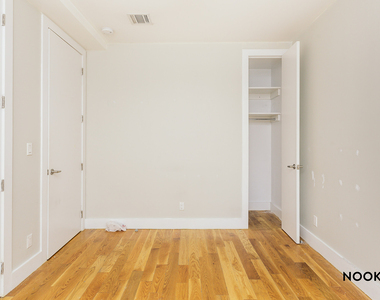 98 Diamond Street - Photo Thumbnail 5