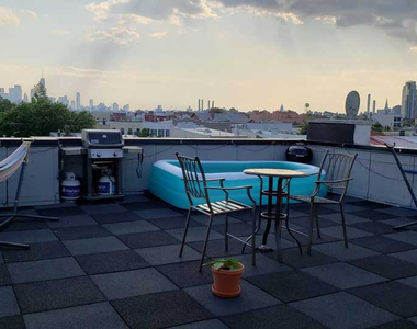 98 Diamond Street - Photo Thumbnail 10
