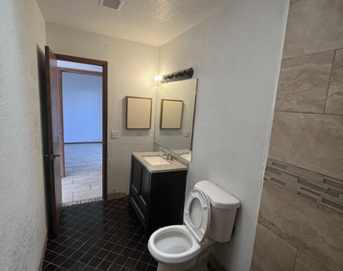 5862 Oleaster Drive - Photo Thumbnail 17