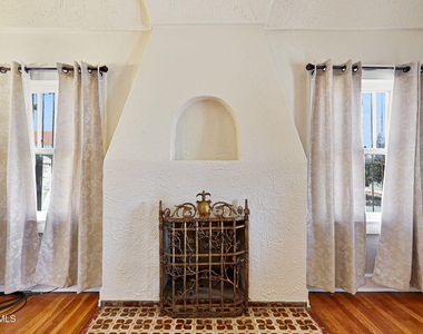 821 Kern Drive - Photo Thumbnail 7