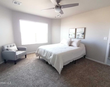 13865 Lorenz Avenue - Photo Thumbnail 11