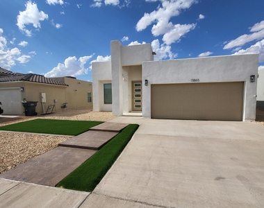 13865 Lorenz Avenue - Photo Thumbnail 1