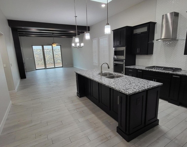 13604 Hazlewood Street - Photo Thumbnail 7