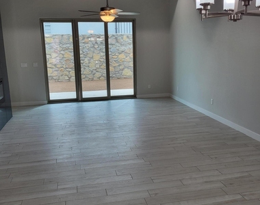 13604 Hazlewood Street - Photo Thumbnail 12