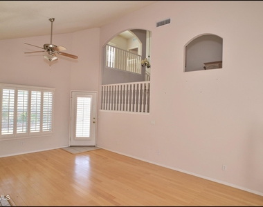 1560 Via Appia Street - Photo Thumbnail 5