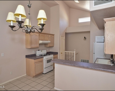 1560 Via Appia Street - Photo Thumbnail 10