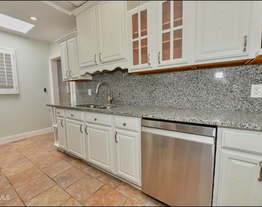 3030 Aurora Avenue - Photo Thumbnail 22