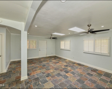 3030 Aurora Avenue - Photo Thumbnail 30
