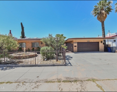 3030 Aurora Avenue - Photo Thumbnail 2