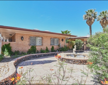 3030 Aurora Avenue - Photo Thumbnail 1