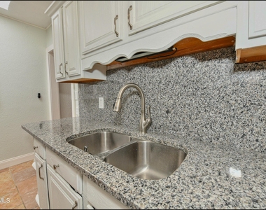 3030 Aurora Avenue - Photo Thumbnail 23