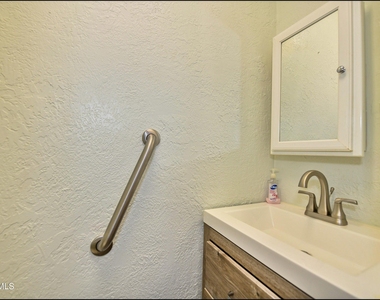 3030 Aurora Avenue - Photo Thumbnail 43