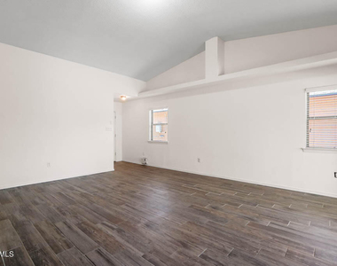 14266 Gil Reyes Drive - Photo Thumbnail 8