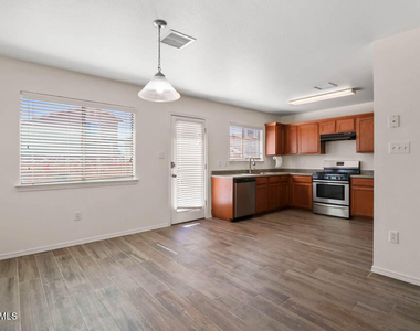 14266 Gil Reyes Drive - Photo Thumbnail 10