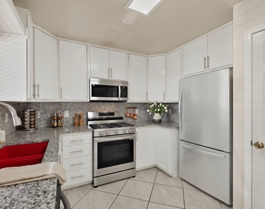 14224 Desert Ash Drive - Photo Thumbnail 21