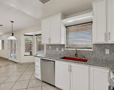 14224 Desert Ash Drive - Photo Thumbnail 24